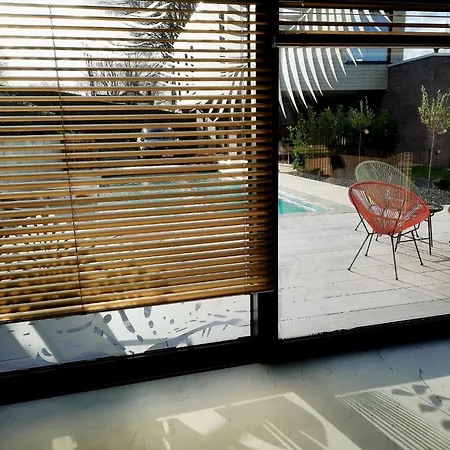 Privatunterkunft Pool House 85