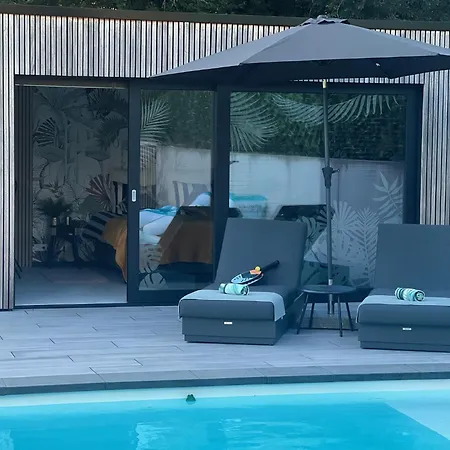 Habitación en casa particular Pool House 85