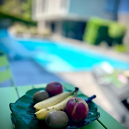 Privatunterkunft Pool House 85 *
