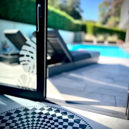 Privatunterkunft Pool House 85 Spa