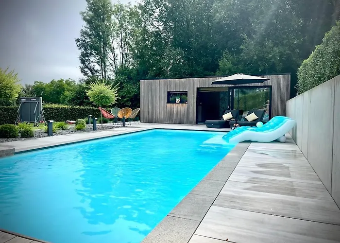 Pool House 85 スパ
